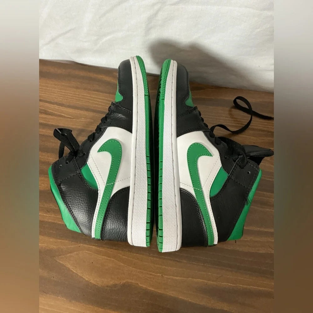 Jordan Black and Green Sneakers